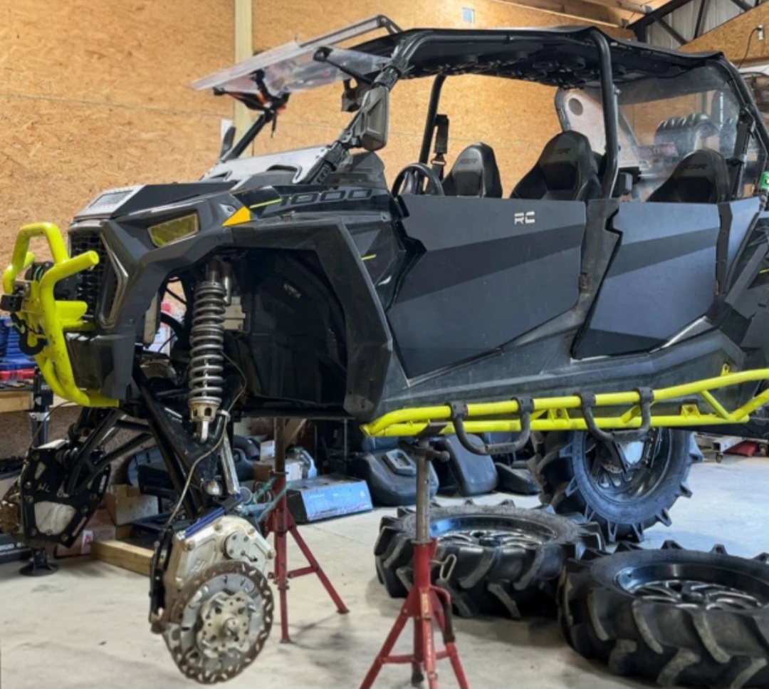 Front differential rebuild and suspension bushing work